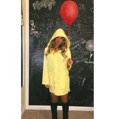 Georgie Costume Women, Georgie Halloween Costume Women, Homemade Halloween Costumes For Teens, Georgie Costume It Women, Cute Warm Halloween Costumes, Cheap Halloween Costume Ideas, Easy Warm Halloween Costumes, Georgie It Costume, Easy Plus Size Halloween Costumes