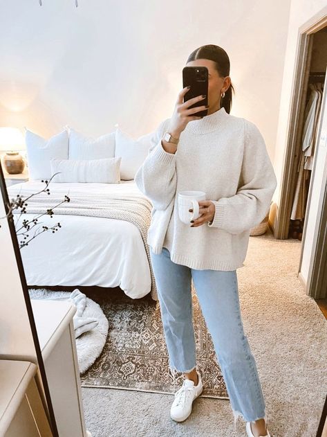 Casual Day Outfits Fall 2024, Cute 50 Degree Weather Outfits, Casual Shopping Outfit Fall, 2024 Casual Fashion, 35 Degree Weather Outfit, Cozy Casual Outfits Winter, Basic Fall Outfits Casual, Fall Outfit Ideas For Women 2024, Casule Outfit For Women