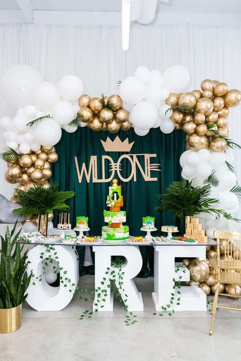 Ore's Wild One First Birthday Party at Supply Manheim - Perfete | Safari theme kids party #party #kidparty #littleboyparty #firstbirthday #birthdayparty Wild One First Birthday Party, Wild One Party, Wild One First Birthday, Wild Birthday Party, Lion King Birthday, Balloon Garland Diy, Jungle Theme Birthday, Wild One Birthday, Garland Diy