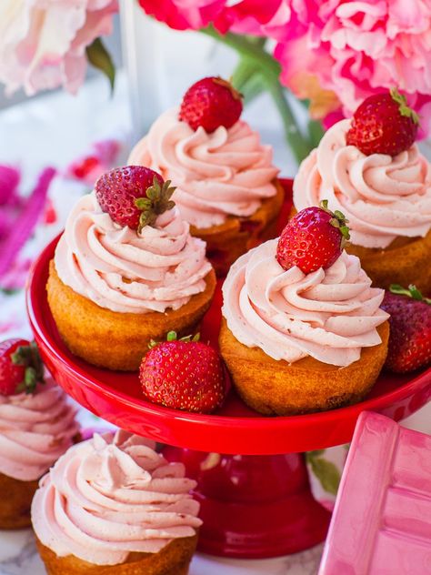 Easy Strawberry Cupcakes Recipe (video) - Tatyanas Everyday Food Easy Strawberry Cupcakes, Strawberry Cupcake Recipe, Strawberry Cupcake Recipes, Strawberry Shortcake Cupcake, Strawberry Vanilla Cake, Strawberry Rhubarb Jam, Strawberry Cupcake, Raspberry Buttercream, Carrot Cake Cupcakes