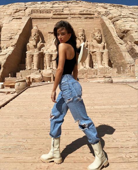 Egypt Outfits Women Travel, Egypt Clothes, Desert Outfit Ideas, Egypt Photos, Africa Safari Clothes, Egypt Outfits, Desert Outfit, Safari Outfits, Let It Rip