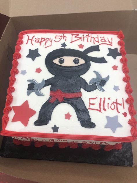 Karate person buttercream drawing with fondant stars Buttercream Drawing, Ninja Theme Cake, Taekwondo Birthday Cake, Karate Birthday Party Ideas, Ninja Sheet Cake, Ninja Birthday Party Ideas Cake, Ninja Cake Ideas, Ninja Birthday Cake Ideas, Ninja Themed Birthday Cake