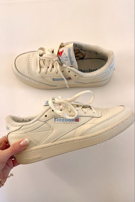 Summer Shoes 2023 | Maxie Elise - summer sneakers 2023, fall sneakers 2023, spring sneakers 2023, spring shoes 2023, fall shoes 2023, reebok club, reebok c85, white sneakers, sneaker style, sneaker inspo Rebook Shoes Women, Rebook Shoes, Reebok White Sneakers, Reebok Shoes Women, Sneaker Outfits Women, Fall Sneakers, Basket Vintage, Vintage Sneakers, Popular Shoes