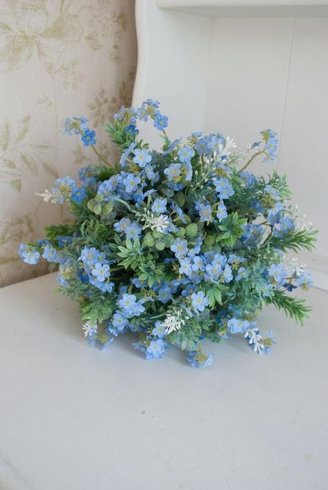 Wedding Wildflowers, Era Victoria, Bride's Bouquet, Silk Wedding Bouquets, Wedding Time, Bride Bouquets, Flower Bouquet Wedding, Forget Me Not, Love Flowers