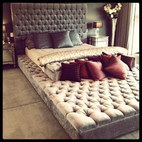 I am in love with comfy elements all over the home. Big beds have always been my thing. I would want one even larger but this is a nice start. Eternity Bed, Infinity Bed, Daybed Room, Dekorasi Kamar Tidur, Bedrooms Ideas, House Accessories, Lv Bags, Aesthetic Things, Decoration Inspiration