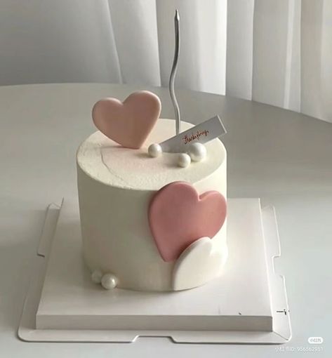 Simple Birthday Cake Designs, Birthday Cake Tutorial, Cake For Boyfriend, Small Birthday Cakes, Cake Cute, Chocolate Cake Designs, Vintage Birthday Cakes, Cake Simple, Luxury Love