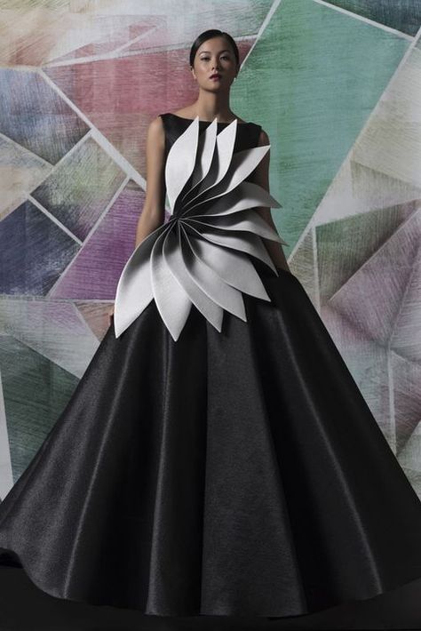 Isabel Sanchis, Geometric Fashion, Draping Fashion, Fashion Illustration Sketches Dresses, Sketches Dresses, Dress Design Sketches, Fashion Illustration Dresses, Fashion Illustration Sketches, فستان سهرة