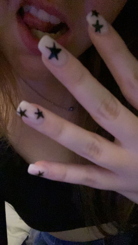 Plain Star Nails, Stars Nails Short, Cute Y2k Short Nails, Grungy Nail Designs, Clear Nails With Black Stars, Nail Ideas White Design, Bday Nail Ideas, How To Do Stars On Nails, Black French Tip With Stars