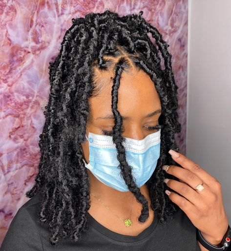 Butterfly Locks, Haute Hair, Faux Locs Hairstyles, Girls Hairstyles Braids, Girls Braids, African Braids Hairstyles, Braided Hairstyles For Black Women, Locs Hairstyles, Baddie Hairstyles