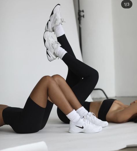 Athleisure Photography, Active Wear Photoshoot, Athleisure Photoshoot, Activewear Photoshoot, Body Movement, Fitness Photoshoot, Fitness Photos, Joah Brown, 90s Fashion Outfits