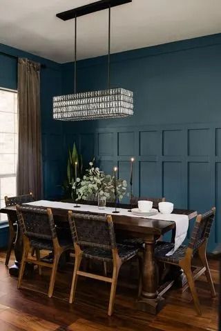 15 Gorgeous Teal Paint Colors for Any Room, Recommended by Designers Moody Transitional, Luxe Dining Room, Dining Room Teal, Teal Paint Colors, Timeless Paint Colors, Best Kitchen Colors, Office Paint Colors, Oval Room Blue, Small Floor Plans