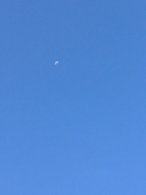 moon in daylight Moon In Daylight, Crescent Moon, Crescent, Celestial Bodies, Moon