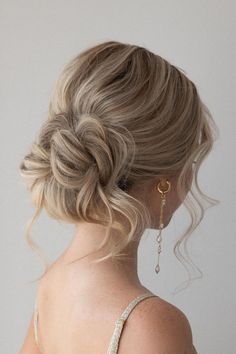 Simple Formal Hairstyles For Medium Hair, Hair For Backless Dress, Low Bun With Bangs, Wedding Buns, Hairstyles And Colors, Celebrities Hairstyles, Grad Hair, Tousled Updo, Cute Bun Hairstyles