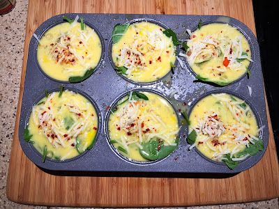 Jumbo Egg Muffins Breakfast, Jumbo Egg Muffin Cups, Jumbo Muffin Pan Recipes, Muffin Pan Eggs, Keto Egg Muffins, Muffin Cups Recipes, Muffin Pan Recipes, Baked Egg Cups, Egg Muffin Cups