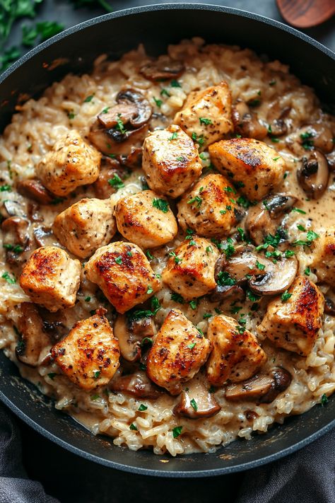 One Pot Chicken And Rice Meals, One Pan Cream Of Mushroom Chicken And Rice, Dinner Recipes With Mushrooms Healthy, Chicken Rice One Pan Meal, Healthy Chicken Mushroom Recipes, Healthy One Pot Chicken Meals, Chicken And Oyster Mushroom Recipes, One Pot Chicken Mushroom Rice, Smothered Chicken And Rice Casserole