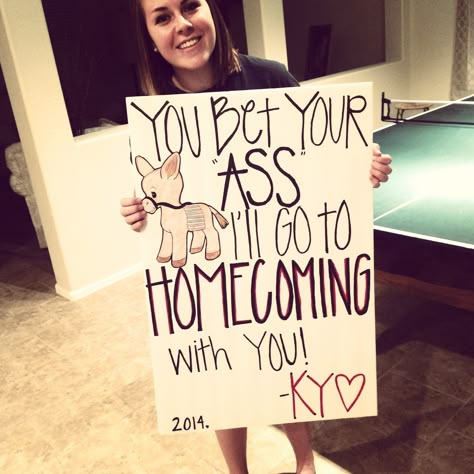 Cute ways to answer a boy back to a dance! #homecoming #dance Cute Ways To Say Yes To Homecoming, Homecoming Answers Ideas, Answer To Hoco, Cute Ways To Say Yes To Hoco, Creative Ways To Answer Yes To A Dance, Will You Go To The Dance With Me Posters, Yes Answer To Dance, Cute Ways To Answer Homecoming, Cute Ways To Answer To A Dance