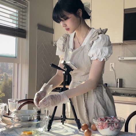 Wested Arin, 가을 패션, White Aesthetic, Ulzzang Girl, Aesthetic Girl, Korean Girl, Aesthetic Pictures, Pretty People, Tulle Skirt