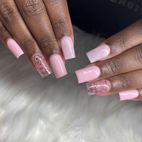 Pink Flower Encapsulated Nails, Encapsulated Nails Short, Nails With Encapsulated Flowers, Flower Encapsulated Nails, Encapsulated Nails Acrylics, Encapsulated Nails Flowers, Encapsulated Nails, Flower Shorts, Pink Acrylic