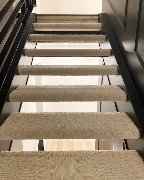 @ShawFloors gorgeous carpet on these open riser stairs! Open Staircase With Carpet, Carpet On Open Tread Stairs, Carpet On Open Stairs, Carpet Wrapped Open Stairs, Open Stairs With Carpet, Open Riser Stairs, Cottage Stairs, Cantilever Stairs, Carpet Staircase