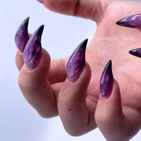 Cat Shape Nails, Purple Claw Nails, Clawdeen Nail Ideas, Kitten Claw Nails, Short Claw Nails Designs, Raptor Claw Nails, Vein Nails, Short Acrylic Nails Stiletto, Cat Nails Shape