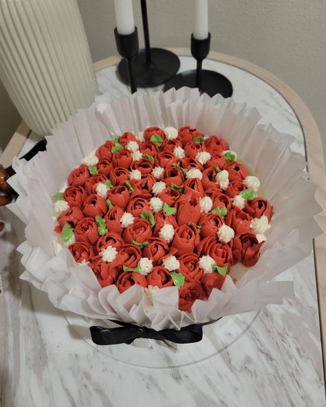 Rose Bouquet Cake, Crocheted Rose Bouquet, Crochet Flowers Bouquet Roses, Soap Roses Bouquet, Red Rose Crochet Bouquet, Red Roses Bouquet Gift 1-800-flowers, Korean Cake, Rose Bouquet, Cream Cheese