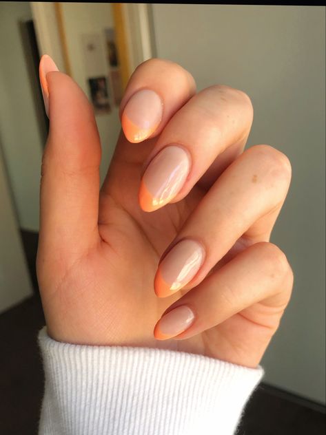 French Peach Nails, Light Peach French Tip Nails, Peach Nails French Tip, Peach French Tip Nails Almond, Peach French Tip Nails, Color Durazno, Boho Style Outfits, French Tip Acrylic Nails, Tip Nails