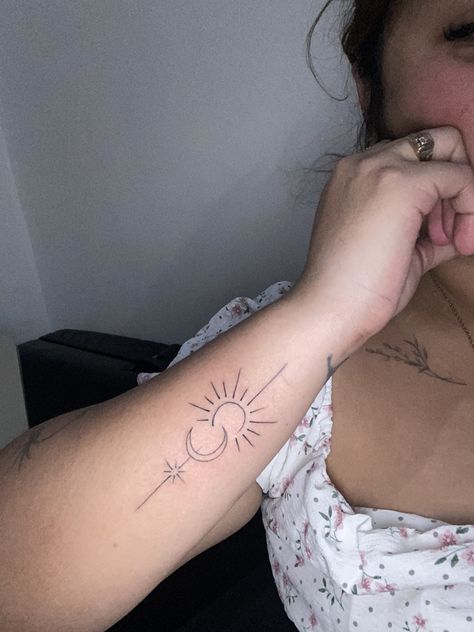 Moon Wrist Tattoo, Sun And Moon Tattoo, Small Pretty Tattoos, Ornamental Tattoo, Poke Tattoo, Forearm Tattoos, Sun And Moon, Armband Tattoo, Pretty Tattoos