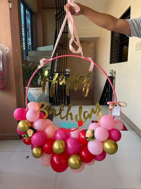 #happybirthday #balloons #hoopart #birthday Hoop Birthday Decoration, Hoop Decorations, Balloon Hoop, Hanging Balloons, Ceiling Hangers, Balloon Wreath, Thanksgiving Potluck, Birthday Wreath, Hoop Design