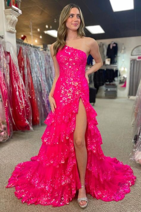 Prom Inspo, Stunning Prom Dresses, Pink Corset, Banquet Dresses, Pink Prom Dress, Looks Party, Pink Prom, Prom Dress Inspiration, Cute Prom Dresses