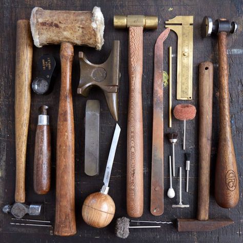 WANDERLUST JEWELERS on Instagram: “Just some tools of the trade ⚒️ #workbenchviews #studio #behindthebench #metalsmith #jeweler #design #arist #hammers #anvil…” Jeweler Tools, Jewelers Workbench, Beta Tools, Jewellery Workshop, Jewellery Studio, Jewelers Tools, Gallery Wallpaper, Jewelry Workshop, Jewelry Studio