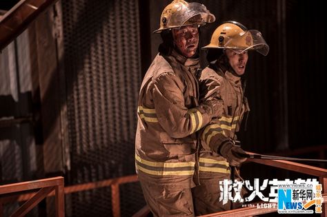 New stills for 'As The Light Goes Out' starring Hong Kong actors Nicholas Tse, Shawn Yue, Simon Yam and Chinese acotr Hu Jun Shawn Yue, Hu Jun, Chinese Movies, The Light, Hong Kong, Hard Hat, Movie Tv, Going Out, Actors