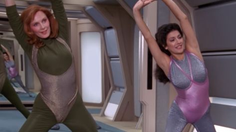 Marina Sirtis Laments Lack Of Female Character Development On ‘Star Trek: The Next Generation’ – TrekMovie.com Deanna Troi Costume, Contour Abs, Gates Mcfadden, Beverly Crusher, Star Trek Crew, Deanna Troi, Marina Sirtis, Star Trek Images, Character Development