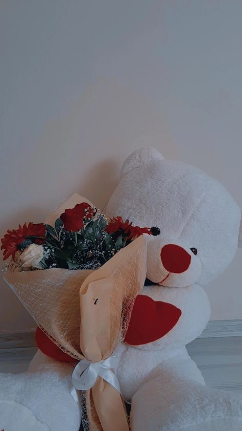 Romantic Room Surprise, Cake For Boyfriend, Student Of The Year, Beautiful Profile Pictures, Cute Mobile Wallpapers, Teddy Bear Gifts, Romantic Room, Womens Trendy Dresses, Cute Couple Gifts