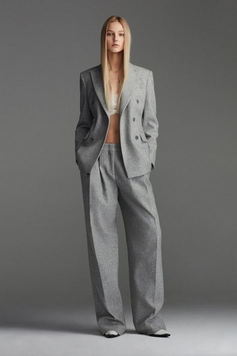 Ermanno Scervino Pre-Fall 2023 Collection | Vogue Pre Fall 2023, Resort 2023, Fall 23, Pre Fall Collection, Ermanno Scervino, 2023 Fashion, Fall 2023, Summer 2023, Pre Fall