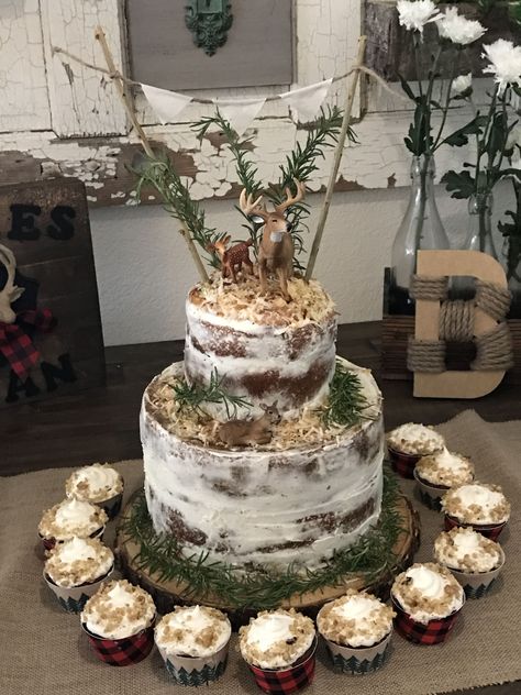 Forest Friends Baby Shower Ideas, Forest Friends Baby Shower, Diy Decorating Ideas, Boys Diy, Hunting Birthday, Woodland Cake, Deer Baby Showers, Baby Shower Cakes For Boys, Baby Shower Woodland Theme