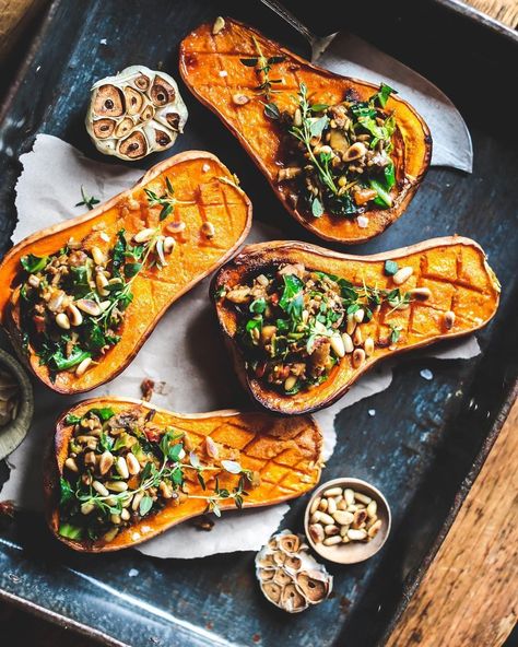 Baked Butternut Squash with Mushroom Filling - Plant Based News Stuffed Butternut Squash, Mushroom Filling, Stuffed Butternut, Vegetarian Mains, Baked Butternut Squash, Foods Ideas, Spinach Cheese, Baked Squash, Vegan Christmas Recipes