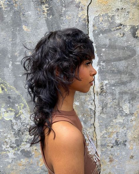 Feminine Mullet Curly Hair, Modern Curly Mullet Women, Medium Length Mullet Shag, Unique Wavy Haircuts, Curly 70s Haircut, Curly Layered Mullet, Curly Shag Mullet Women, Womans Mullets Long, Shaggy Mullet Medium Hair