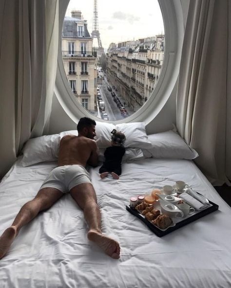 Paris Hotel View, Stunning Hotels, Dream Family, Foto Baby, Dad Baby, Future Mom, Future Lifestyle, Paris Hotels, Cute Family