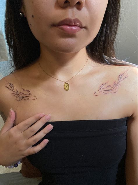 Pisces Constellation Tattoo Collar Bone, Pisces Butterfly Tattoo, Pisces Tattoo Shoulder, Front Of Shoulder Tattoo For Women, Pisces Collar Bone Tattoo, Coy Fish Collar Bone Tattoo, Pisces Men Tattoo, Simple Collar Bone Tattoos For Women, Fish Collarbone Tattoo