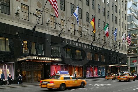 Bloomingdales Nyc, Friends Jennifer Aniston, Home Nyc, Voyage New York, I Love Nyc, Empire State Of Mind, Go To New York, Rachel Green, City That Never Sleeps