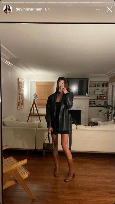 Vestido Con Blazer Outfits, Going Out Outfits Night Bar, Go Out Outfit Night, City Outfit, City Outfits, Going Out Outfits, Blazer Outfits, Night Outfits, Modern Fashion