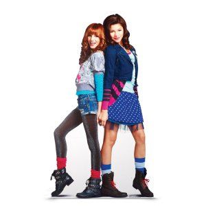 Disney Shake It Up Standup Cece And Rocky, Bella Thorne And Zendaya, Estilo Zendaya, Channel Outfits, Zendaya Style, Girl Fashion Style, Disney Channel Stars, Olivia Holt, Sofia Carson