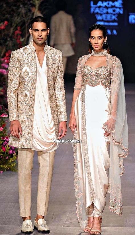 Shyamal & Bhumika - India 🇮🇳 Shyamal And Bhumika, Indian Designs, Fashion Weeks, Indian Design, Fashion Week, Saree, India, Design