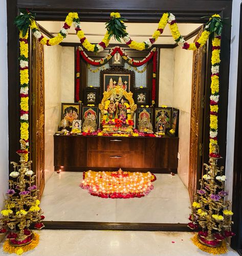 Indian Pooja Room, Pooja Decoration Ideas, Pooja Door Design, House Styling Interior, Home Flower Decor, Pooja Decoration, India Home Decor, Temple Design For Home, Indian Home Design