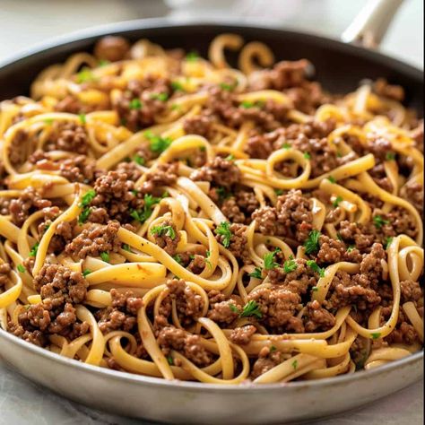 Quick Mongolian noodles recipe with ground beef. The perfect 15 Minute Mongolian Noodles family dinner. Easy clenup. Mongolian Beef Noodles, Pork Meatloaf, Quick Chicken Breast Recipes, Lemon Butter Chicken, Beef Noodles, Ground Beef Pasta, Chinese Cooking Recipes, Beef Pasta, Mongolian Beef