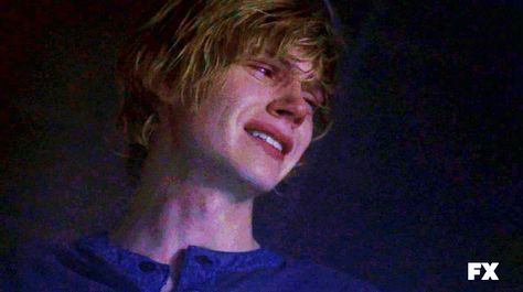 Tate Crying, WHEN I SEE HIM CRY I CRYYYY!!! I ❤ HIM!!! Tate Langdon, Evan Peters, Horror Story, American Horror, American Horror Story, Blue