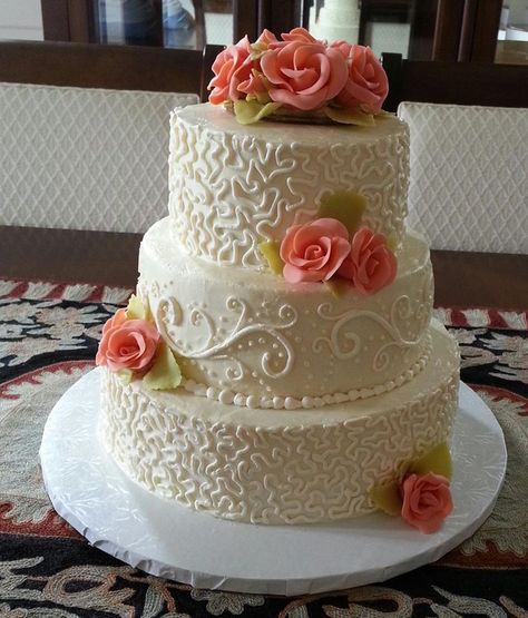 Butter Cream Wedding Cake with cornelli lace, scrolls and modeling chocolate roses Cornelli Lace Cake Design, Mladenacke Torte, Lace Wedding Cakes, Butter Cream Wedding Cake, Cream Wedding Cake, Lace Cakes, Wedding Cakes Ideas, Cream Wedding Cakes, Purple Wedding Cakes