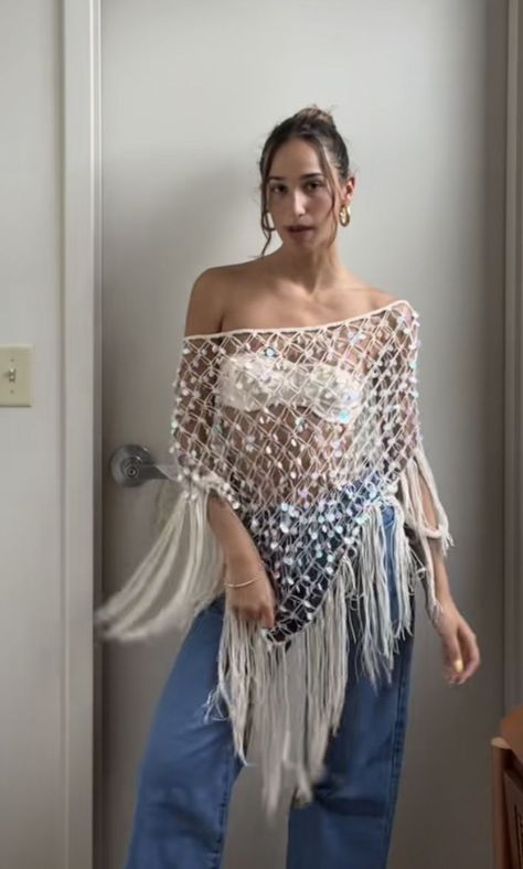 Shawl Outfits Summer, Summer Shawl Outfit, Ethereal Festival Outfit, High Fashion Crochet Runway, Crochet Shawl Outfit, Crochet Concert Outfit, Festival Crochet Outfit, Crochet Outfits Aesthetic, Sirencore Outfits