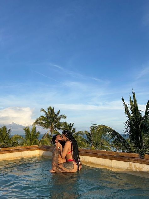 Look Kylie Jenner, Image Couple, Throwing Shade, Couples Vacation, Black Love Couples, Couples Vibe, Black Couples Goals, Cute Relationship Photos, Goals Pictures