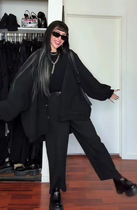 Work Outfits Women All Black, Everyday Black Outfits, Lite Goth Outfits, Goth At Work, Mid Size All Black Outfit, Dark Witch Outfit Aesthetic, School Appropriate Goth Outfits, Goth Grandma Aesthetic, Office Siren Plus Size